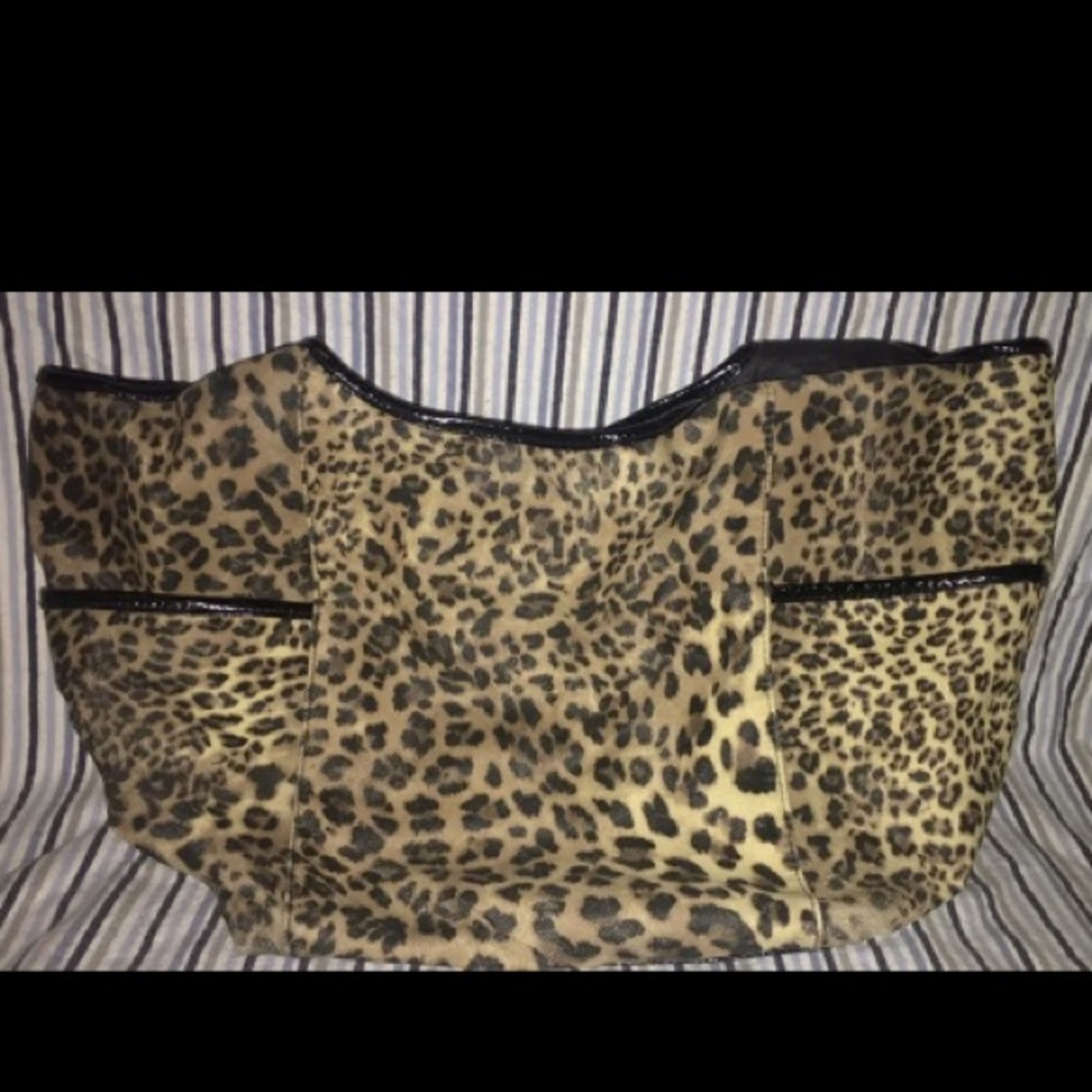 Cheetah print tote bag